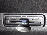 ■【ETC車載器】が装備されています。セットアップをしてお渡しとなり、ETCカードを差し込むだけで高速道路の利用が可能です。