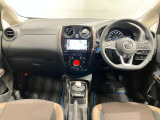 【運転席・助手席】スッキリとしたハンドル周りで使い勝手がいいです★