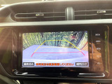 【バックカメラ】駐車時に後方がリアルタイム映像で確認できます。大型商業施設や立体駐車場での駐車時や、夜間のバック時に大活躍!運転スキルに関わらず、今や必須となった装備のひとつです!
