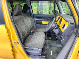 運転席シート廻りは使用感も少なく、良好な状態となっています。丁寧に使われていたことがよくわかりますね。