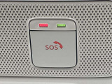 急病時や危険を感じた時、SOSコールを押すと専門オペレーターに繋がり、警察や消防への連携をサポートしてくれます。(入会手続きが必要です)