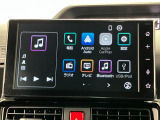 【9インチスマホ連携ディスプレイオーディオ】 対応しているスマホアプリを大画面で使えます!フルセグテレビやラジオの視聴、Bluetooth接続による音楽鑑賞、ハンズフリー通話なども利用可能です。