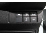 ホンダセンシング搭載!誤発進抑制機能・路外逸脱抑制機能・歩行者事故低減ステアリング・車線維持支援システム・先進車発進お知らせ機能など多彩な先進安全機能でより安全で快適なドライブを支援します。