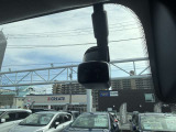 ドライブレコーダーが前後について、事故などがあった時の証拠になります。