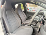 運転席シート廻りは使用感も少なく、良好な状態となっています。前オーナー様が丁寧に使っていたことがよくわかりますね。