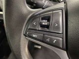 【ステアリングスイッチ】ハンドルから手を離すことなく操作することが可能です。