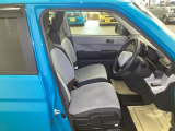 フィット性も良く、楽な運転姿勢を保てます。