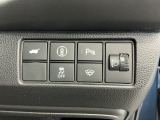 電動リアゲート、VSA、障害物センサー、Fガラス熱線スイッチ、万が一の時にあると心強いHセンシング機能-路外逸脱抑制機能・歩行者事故低減ステアリング・BSI・踏み間違い衝突軽減システム・CMBSです!