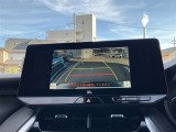バックガイドモニターで、後方を確認しながら安心して駐車することができます。運転初心者も熟練者も必須の機能ですよ!