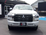 トライトン 2.4 GLS ディーゼル 4WD 2.4DT