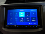 センターパネルにスッキリと収まったオーディオ(CD再生、AM/FMチューナー)です。Bluetooth対応でお気に入りの音楽をお楽しみいただけます。