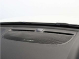 【harman/kardon】世界のオーディオファン垂涎のプレミアムサウンドシステムを搭載。原音に近い音場空間を忠実に再現。乗る人すべてに最良の音響体験を提供します。