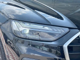 ●LEDハイビームが多数独立で存在し、ハイビーム時に対向車や前方を走る車の部分をロービームに切り替えが可能!!シーケンシャルウインカーも装備!!