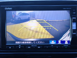 ◆【リアカメラ】が装着されています。リバースに入れるだけで映ります。後方の安全確認や、狭い駐車場での車庫入れ、雨の日や夜間など視界の悪い時に便利です。安全にバックする為には欠かせない装備です。