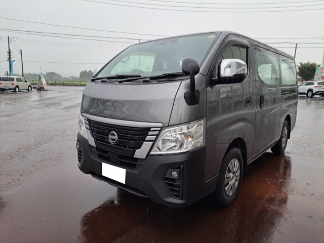 キャラバン 2.4 DX ロングボディ ディーゼルターボ 4WD