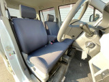 運転席シート廻りは使用感も少なく、良好な状態となっています。丁寧に使われていたことがよくわかりますね。