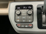 オートエアコン付きです!お好みの温度をセットするだけでエアコンの風量などを自動でコントロール。快適な車内でお過ごしいただけます。寒い時期には嬉しいシートヒーター付きです!