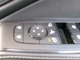ドアミラーの鏡面の調節、格納は運転席からすべて操作できます!