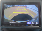 【バックカメラ装備済み】駐車の際の心強い味方!ガイドを見て確認しながら駐車できるので安全です。