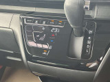 【オートエアコン】 設定温度は一定のまま、1年中、車内は快適空間♪快適温度♪