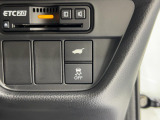 【横滑り防止装置】ドライバーの安全運転をアシストしてくれる装備が充実しています☆ドライバーの不安を安心へと変えてくれますね。