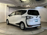 当社でご購入頂いた全ての車両はご納車前、エンジンオイル交換・ワイパーゴム・ブレーキ点検・調整・その他確認の上ご納車いたします。