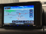 純正ナビを装備。タッチパネル式で使いやすく、お出かけもラクラクです。