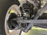 お車を安心してお乗りいただく為には、足回りの定期点検が欠かせません。サービスサポート(有償保証)では無料点検もご提供しており、安心のカーライフをお過ごしいただけるサポート体制が整っています。