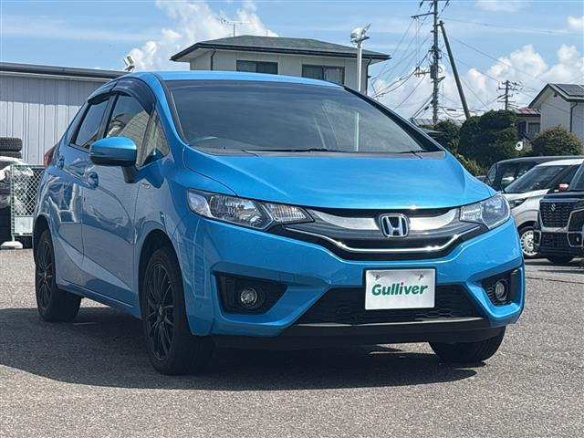 フィット1.5 ハイブリッド Fパッケージ 4WD4WD 修復歴無し