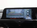 パノラミックビューモニター付きです。車両を上から見たような映像をディスプレイオーディオ画面に表示。運転席からの目視だけでは見にくい、車両周辺の状況をリアルタイムでしっかり確認できます。