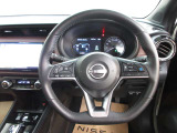 運転が楽しくなる明るく開放的な運転席まわりです。プロパイロットで高速など運転支援で疲れを軽減してくれます!