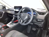 見通しのよいすっきりとした視界で、誰でも運転しやすいです。運転のしやすさは疲れにくさにも繋がりますよ♪