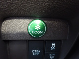 ECONボタンで低燃費モードに☆☆☆ECONスイッチを上手に使ってエコドライブ♪♪環境にもお財布にも優しい装備です☆☆☆