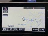 【純正ナビ】人気の純正ナビを装備しております。ナビの使いやすさはもちろん、オーディオ機能も充実!キャンプや旅行はもちろん、通勤や買い物など普段のドライブも楽しくなるはず♪
