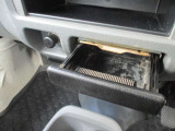 アッシュトレイも装備しています。小物入れとしても使えますよ