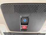 ホンダコネクトも装備しております。いざという時にスイッチ一つで助けに駆けつけてくれるんです。詳しくはスタッフまで