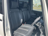 使用感のないきれいな運転席シートです!