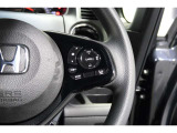 Hondaセンシングの機能のひとつ、アダプティブクルーズコントロール付!アクセルから足を離しても設定したスピードと前車との車間を保ち走行してくれます!車線維持もアシスト☆高速道路で疲労軽減ですね☆