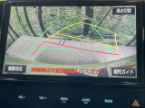 【バックカメラ】駐車時に後方がリアルタイム映像で確認できます。大型商業施設や立体駐車場での駐車時や、夜間のバック時に大活躍!