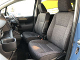 【運転席・助手席】です!実際お座りいただくのが分かりやすいと思いますので,ぜひお気軽にご来店ください♪状態もいいですよ☆