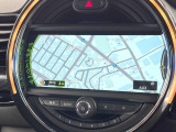 ●純正ナビ:一体感のあるナビは、高級感ある車内を演出してくれます。Bluetooth再生などオーディオ機能も充実しておりますので、運転もより楽しめます♪