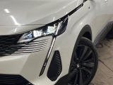 ●LEDヘッドライト:夜間走行時も良好な視界を確保し安心して運転できる高輝度LEDヘッドライトを装備!点灯速度が早く、消費電力も抑えられています。