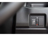 片側電動スライドドアを装備!荷物で手が塞がる時など簡単にドアの開閉ができます!