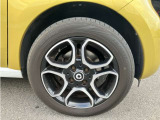 お気軽にお問い合わせください。Tel:075-325-0440 Mobile:070-2313-8676  中古車担当:時女まで