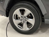 タイヤサイズは225/60R18!純正アルミホイール!納車前の点検時にタイヤ交換させていただきます!