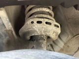 お車を安心してお乗りいただく為には、足回りの定期点検が欠かせません。サービスサポート(有償保証)では無料点検もご提供しており、安心のカーライフをお過ごしいただけるサポート体制が整っています。