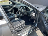 快適に運転できるドライブポジション!チルト&テレスコピック付きステアリングと電動ポジショニングで、無理のない運転姿勢がとれます。