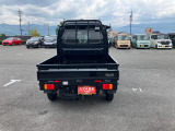 清潔な中古車展示場で皆様のご来店をお待ちしています。