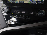 ★使いやすさや安全性を追求したステアリング周り!高級車ゆえにスイッチ類が多いのも特徴ですね!考え尽くされた配置ですぐに使いこなす事が出来ますのでご安心下さい!是非、体感してみて下さい!!