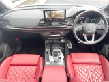 SQ5スポーツバック 3.0 4WD エアサスペンション装着車